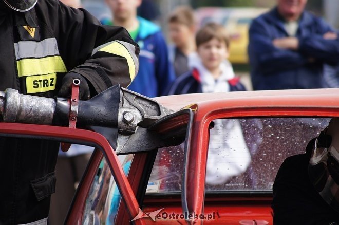 II Rzekuńskie Spotkanie Pasjonatów Starej Motoryzacji [27.04.2013] - zdjęcie #10 - eOstroleka.pl