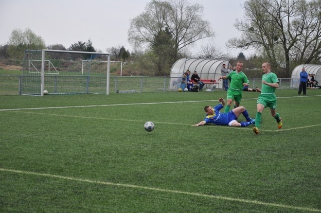 Liga okręgowa: Korona HiD Ostrołęka - GKS Strzegowo (27.04.2013) - zdjęcie #23 - eOstroleka.pl