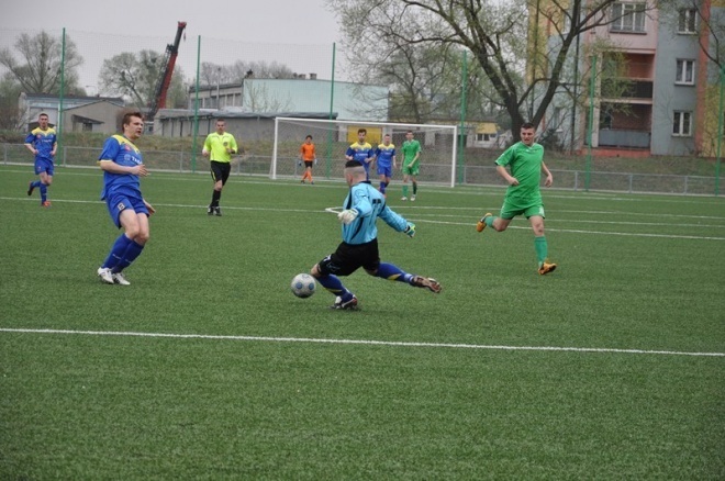 Liga okręgowa: Korona HiD Ostrołęka - GKS Strzegowo (27.04.2013) - zdjęcie #21 - eOstroleka.pl