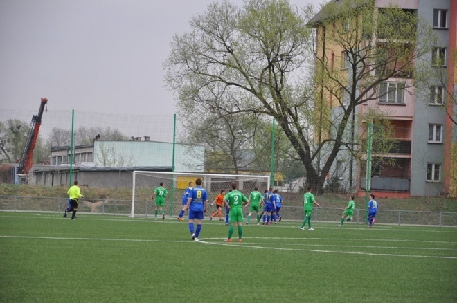 Liga okręgowa: Korona HiD Ostrołęka - GKS Strzegowo (27.04.2013) - zdjęcie #8 - eOstroleka.pl