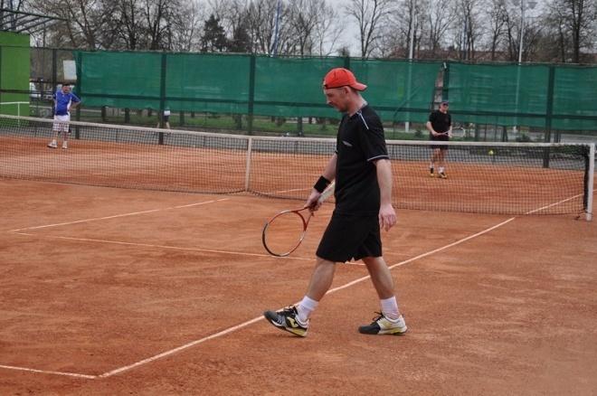 Turniej otwarcia sezonu OPEN - tenis ziemny (27.04.2013) - zdjęcie #1 - eOstroleka.pl