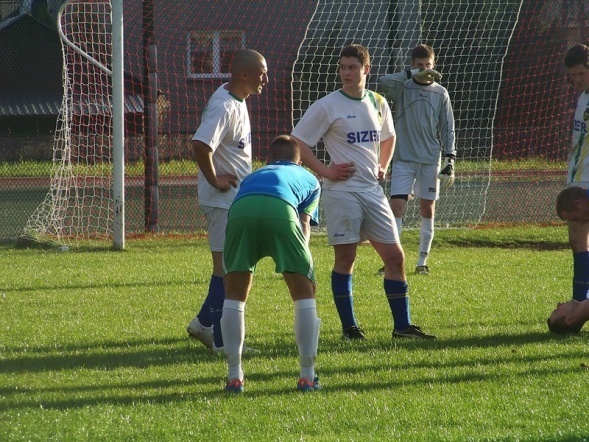A-Klasa: Kurpik Kadzidło - Wkra Sochocin (28.04.2013) - zdjęcie #4 - eOstroleka.pl