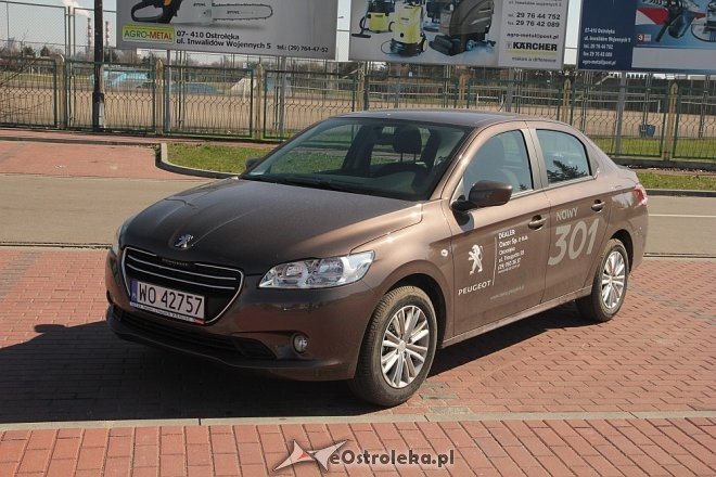 Nasz test z Oscarem: Peugeot 301 [29.04.2013] - zdjęcie #2 - eOstroleka.pl