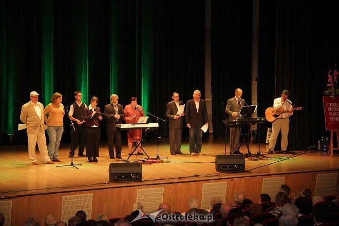 Spotkanie Klubu Seniora w OCK [30.04.2013] - zdjęcie #1 - eOstroleka.pl