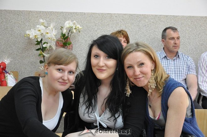 Zakończenie roku szkolnego maturzystów w SIGiE w Ostrołęce [30.04.2013] - zdjęcie #2 - eOstroleka.pl