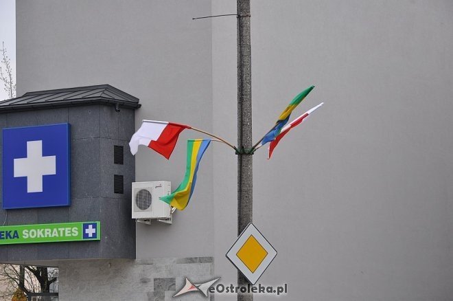 Dzień Flagi Rzeczypospolitej Polskiej [02.05.2013] - zdjęcie #4 - eOstroleka.pl