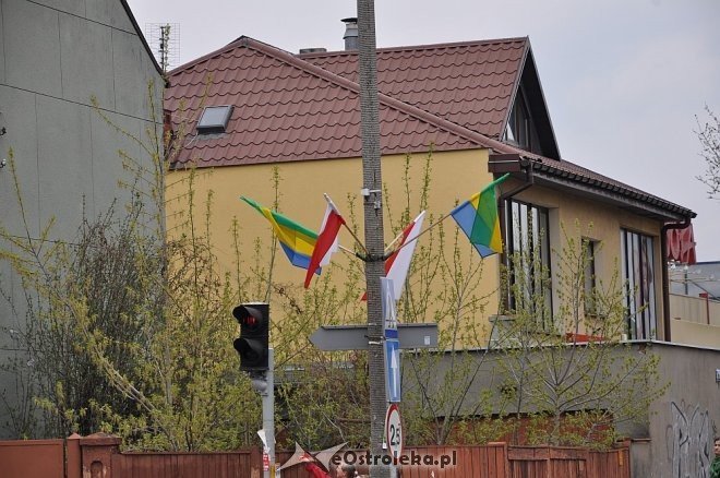 Dzień Flagi Rzeczypospolitej Polskiej [02.05.2013] - zdjęcie #2 - eOstroleka.pl