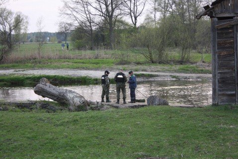 Społeczna Straż Rybacka Narew 38 wyruszyła na kontrole wód w powiecie ostrołęckim [01.05.2013] - zdjęcie #11 - eOstroleka.pl