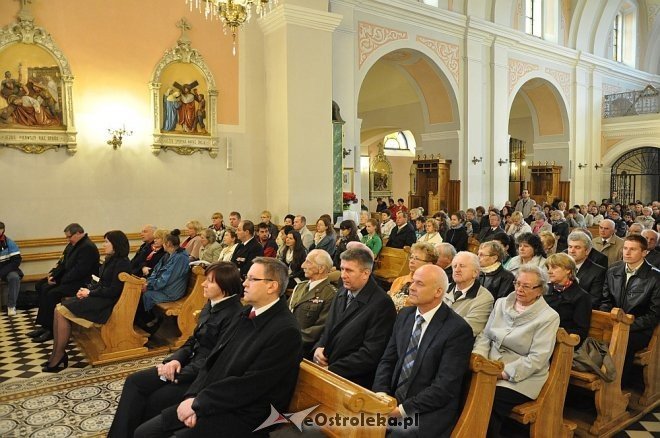 Powiatowe obchody święta Konstytucji 3 Maja [03.05.2013] - zdjęcie #8 - eOstroleka.pl