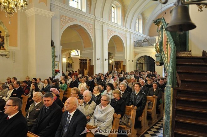 Powiatowe obchody święta Konstytucji 3 Maja [03.05.2013] - zdjęcie #7 - eOstroleka.pl