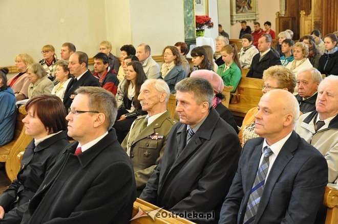 Powiatowe obchody święta Konstytucji 3 Maja [03.05.2013] - zdjęcie #6 - eOstroleka.pl