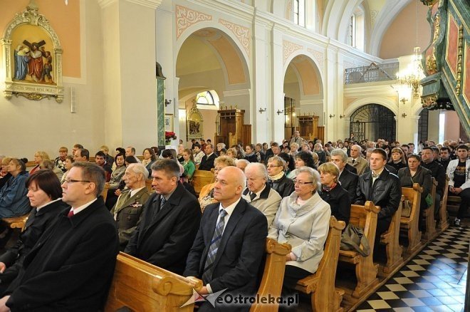 Powiatowe obchody święta Konstytucji 3 Maja [03.05.2013] - zdjęcie #4 - eOstroleka.pl