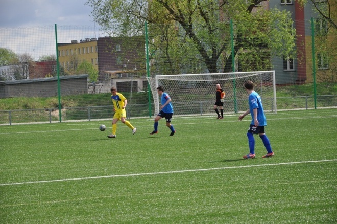 Korona HiD Ostrołęka - Orzeł Sypniewo (04.05.2013) - zdjęcie #9 - eOstroleka.pl