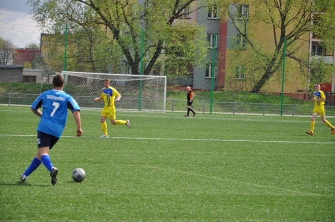 Korona HiD Ostrołęka - Orzeł Sypniewo (04.05.2013) - zdjęcie #2 - eOstroleka.pl