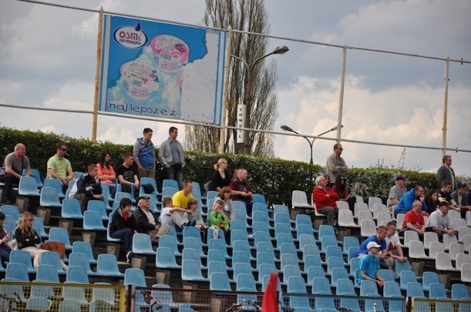 Narew Ostrołęka - MKS Przasnysz (04.05.2013) - zdjęcie #27 - eOstroleka.pl
