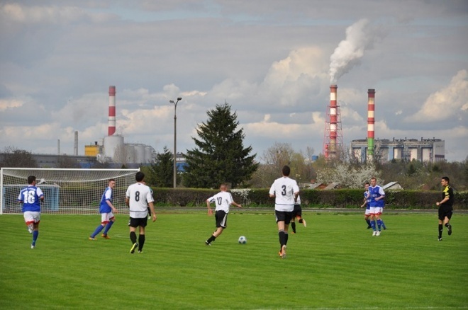 Narew Ostrołęka - MKS Przasnysz (04.05.2013) - zdjęcie #16 - eOstroleka.pl