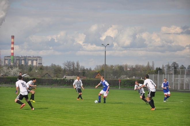 Narew Ostrołęka - MKS Przasnysz (04.05.2013) - zdjęcie #8 - eOstroleka.pl