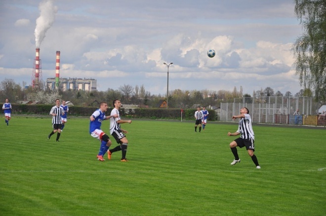 Narew Ostrołęka - MKS Przasnysz (04.05.2013) - zdjęcie #6 - eOstroleka.pl