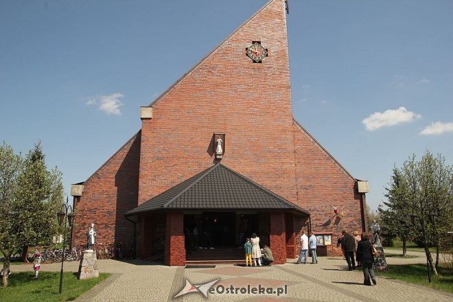 Msza św. w intencji Ojczyzny w Łęgu Starościńskim [05.05.2013] - zdjęcie #1 - eOstroleka.pl
