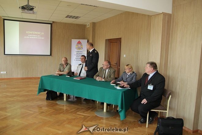 Służby mundurowe dzieciom - konferencja prasowa [08.05.2013] - zdjęcie #1 - eOstroleka.pl