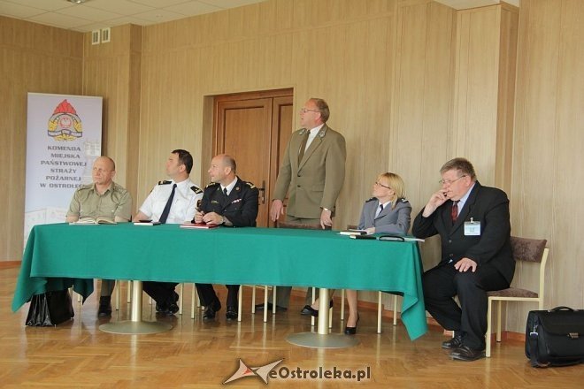 Służby mundurowe dzieciom - konferencja prasowa [08.05.2013] - zdjęcie #14 - eOstroleka.pl