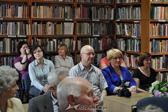 Wieczór w Arce: Roman Krukwicz [09.05.2013] - zdjęcie #16 - eOstroleka.pl