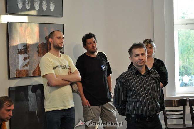 Wernisaż wystawy Waldemara Szysza pt. „Grafika” [09.05.2013] - zdjęcie #4 - eOstroleka.pl