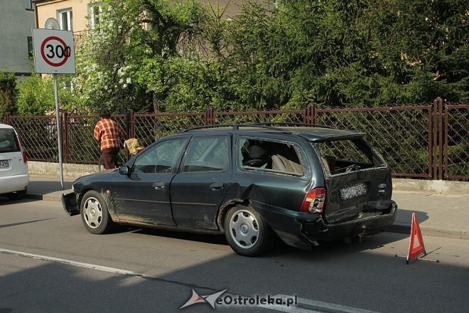 Ul. Traugutta: Kolizja z udziałem trzech samochodów [10.05.2013] - zdjęcie #5 - eOstroleka.pl