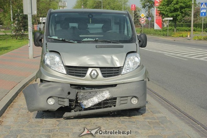 Ul. Traugutta: Kolizja z udziałem trzech samochodów [10.05.2013] - zdjęcie #3 - eOstroleka.pl