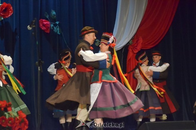 Koncert „Piękna nasza Polska cała” w OCK [12.05.2013] - zdjęcie #28 - eOstroleka.pl