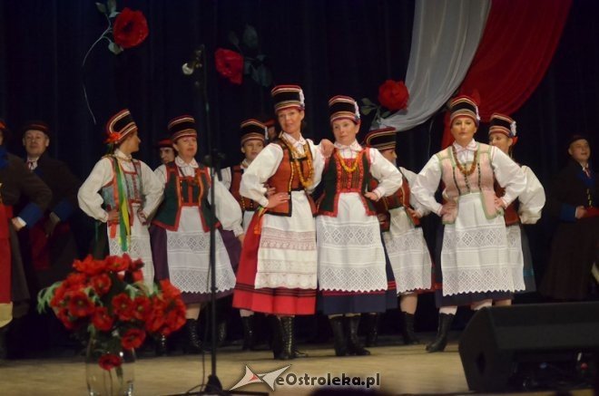 Koncert „Piękna nasza Polska cała” w OCK [12.05.2013] - zdjęcie #27 - eOstroleka.pl