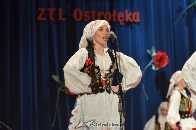 Koncert „Piękna nasza Polska cała” w OCK [12.05.2013] - zdjęcie #15 - eOstroleka.pl