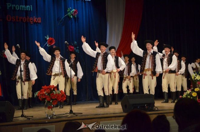 Koncert „Piękna nasza Polska cała” w OCK [12.05.2013] - zdjęcie #12 - eOstroleka.pl