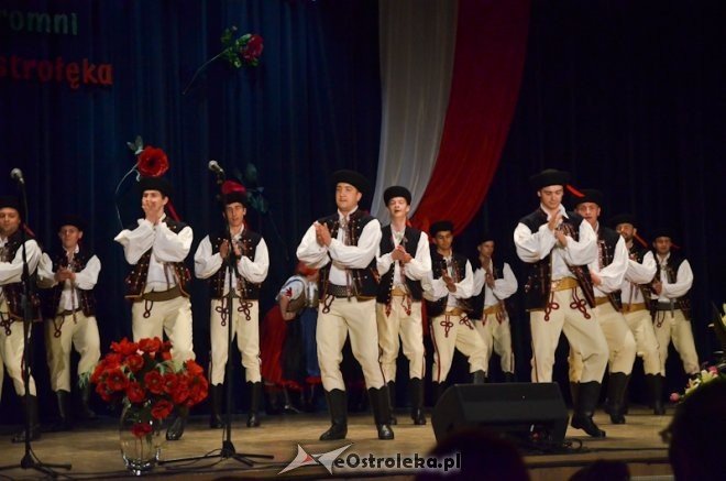 Koncert „Piękna nasza Polska cała” w OCK [12.05.2013] - zdjęcie #11 - eOstroleka.pl