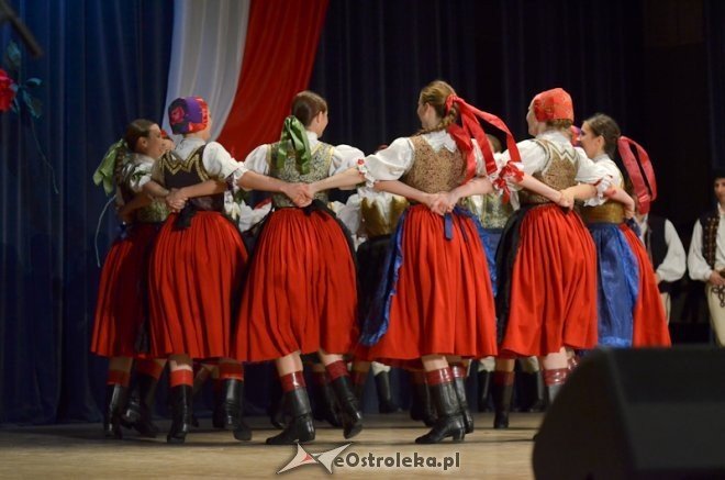 Koncert „Piękna nasza Polska cała” w OCK [12.05.2013] - zdjęcie #7 - eOstroleka.pl