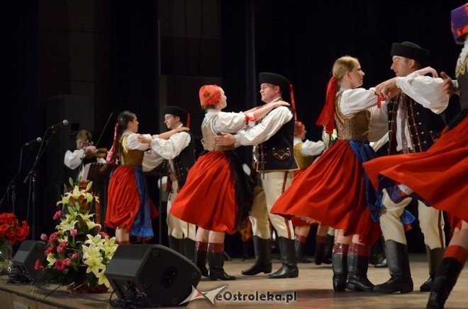 Koncert „Piękna nasza Polska cała” w OCK [12.05.2013] - zdjęcie #6 - eOstroleka.pl