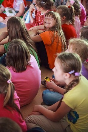 Festiwal Piosenki Dziecięce w SP nr 1 [10.05.2013] - zdjęcie #36 - eOstroleka.pl