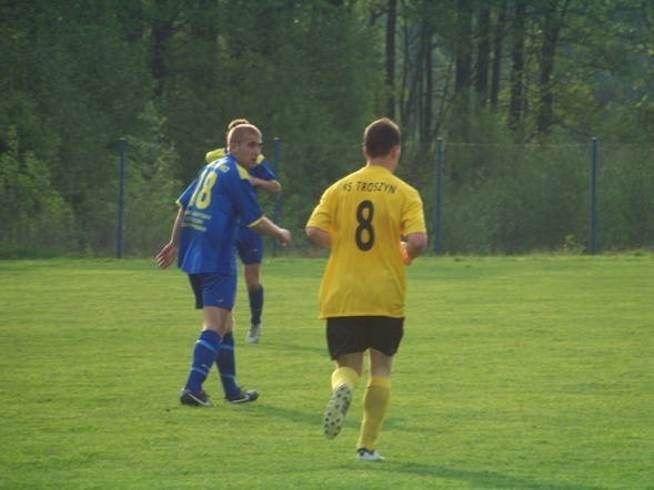 RAPORT z ligi okręgowej (12.05.2013) - zdjęcie #16 - eOstroleka.pl