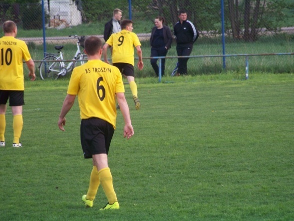 RAPORT z ligi okręgowej (12.05.2013) - zdjęcie #8 - eOstroleka.pl