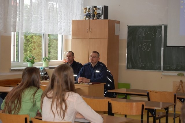 Spotkanie z policjantami w Lelisie [13.05.2013] - zdjęcie #18 - eOstroleka.pl
