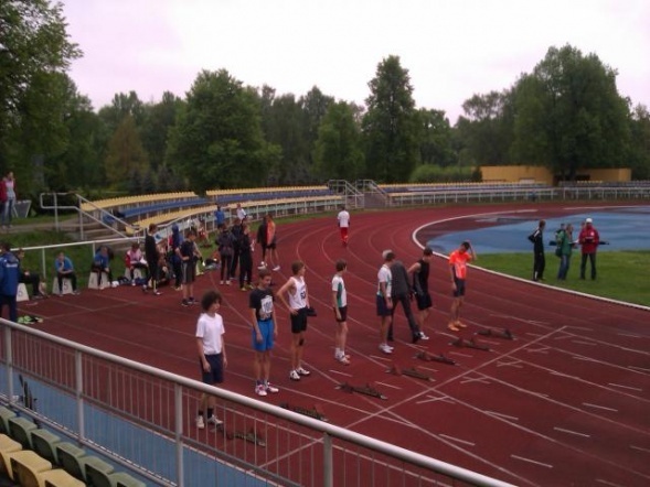 UKS Clan na Mistrzostwach Mazowsza Juniorów (11-12.05.2013) - zdjęcie #6 - eOstroleka.pl