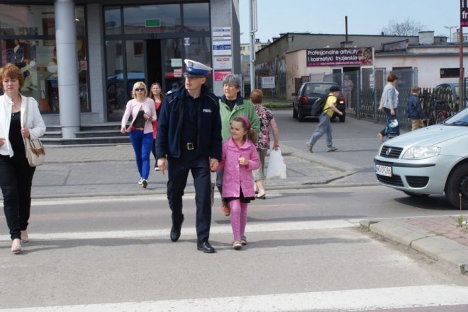 Przedszkolaki znają przepisy i potrafią je stosować [14.05.2013] - zdjęcie #6 - eOstroleka.pl