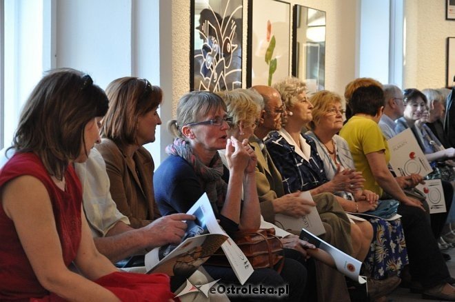 Wernisaż wystawy pt. „Plakaty” [16.05.2013] - zdjęcie #28 - eOstroleka.pl