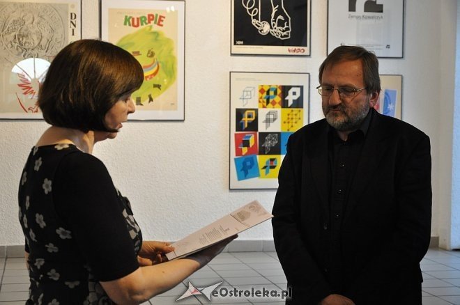 Wernisaż wystawy pt. „Plakaty” [16.05.2013] - zdjęcie #27 - eOstroleka.pl