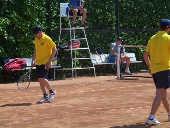 Turniej deblowy w tenisie ziemnym (18.05.2013) - zdjęcie #1 - eOstroleka.pl