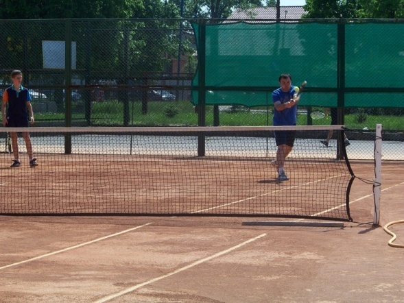 Turniej deblowy w tenisie ziemnym (18.05.2013) - zdjęcie #7 - eOstroleka.pl