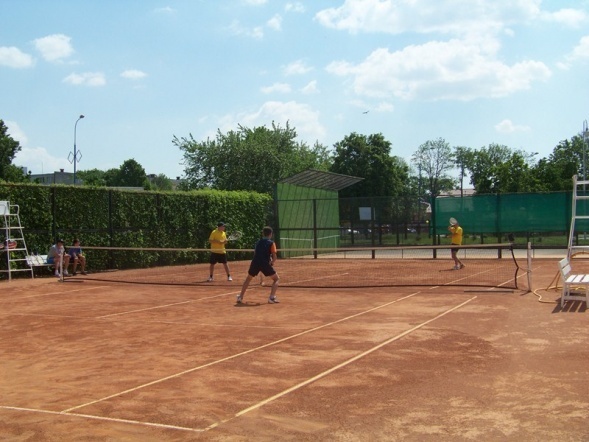 Turniej deblowy w tenisie ziemnym (18.05.2013) - zdjęcie #22 - eOstroleka.pl