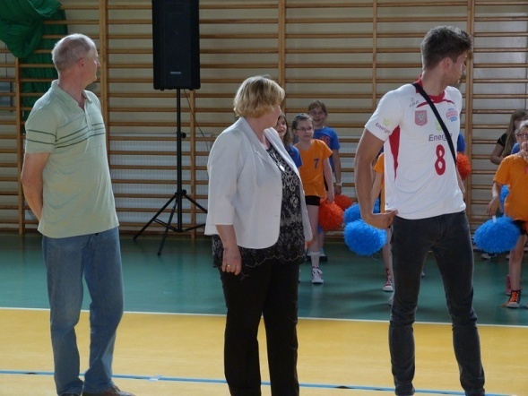 Siatkarze Energi Pekpolu odwiedzili szkolny turniej w Kadzidle (16.05.2013) - zdjęcie #26 - eOstroleka.pl
