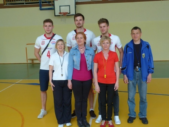 Siatkarze Energi Pekpolu odwiedzili szkolny turniej w Kadzidle (16.05.2013) - zdjęcie #4 - eOstroleka.pl