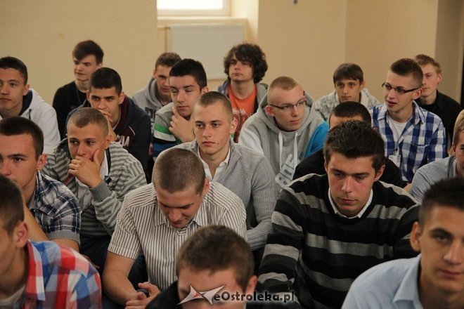 ZSZ nr 1: O stażach i praktykach zawodowych [24.05.2013] - zdjęcie #28 - eOstroleka.pl